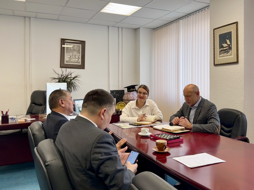 2025-11-28 20.59.39.jpg